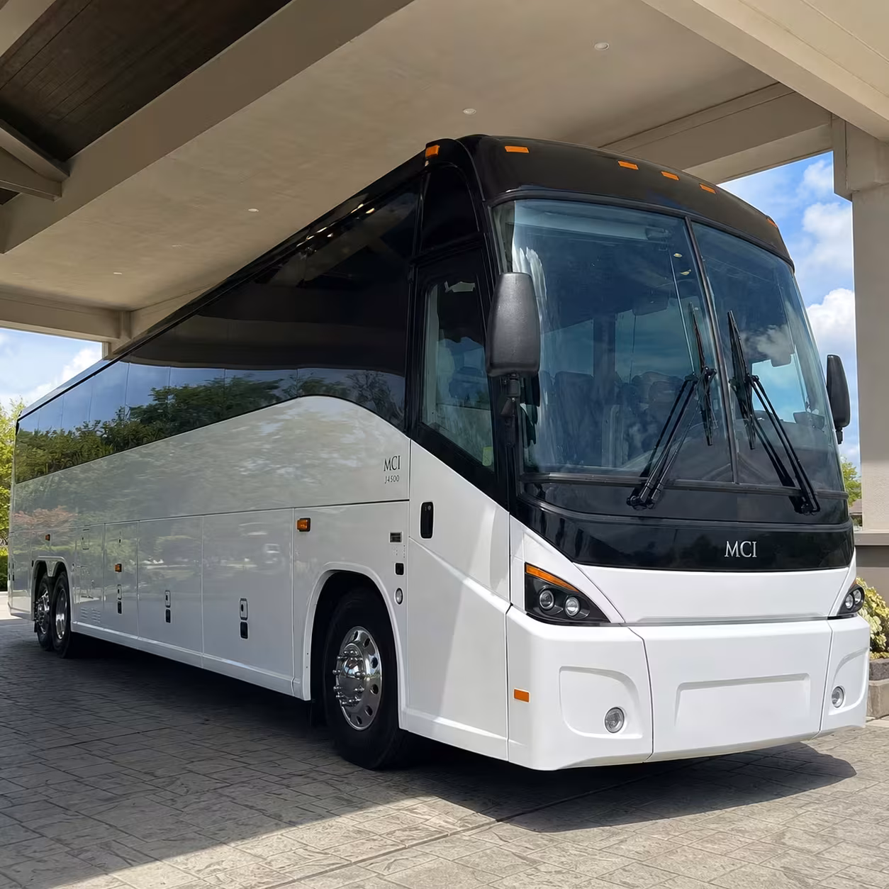 remote parking and overflow bus rentals for hayward business parks