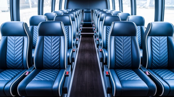 hayward 30 passenger minibus rental